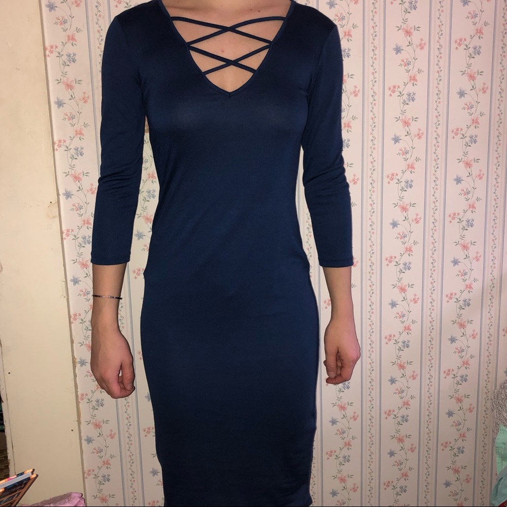 NWOT Lace Up Midi Dress